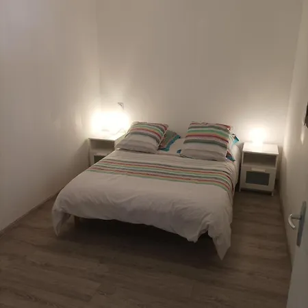 La Caronnière Couette-café 3*