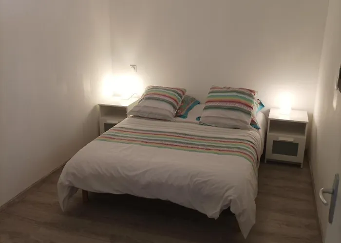 La Caronnière Couette-café 3*